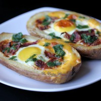 DELICIOUS Sunrise Stuffed Baked Breakfast Taters