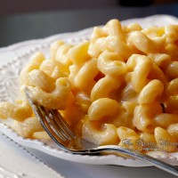 Pin this recipe to for amazing Mac 'n Cheese!