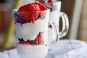 Easy Creamy No-Bake Cheesecake Strawberry Parfaits