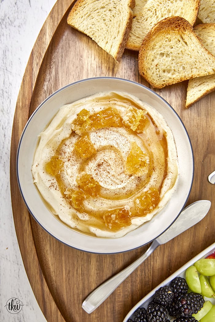 Just 3 ingredients are needed to make this easy & incredibly delicious recipe. From bagels to desserts, fruit to crostini, this is truly irresistible! Deliciously Easy 3-Ingredient Vanilla Honey Whipped Ricotta, sweetened ricotta, ricotta spread, dessert ricotta, uses for leftover ricotta, bagel spread, crostini spread, cheesy dip, fruit dip
