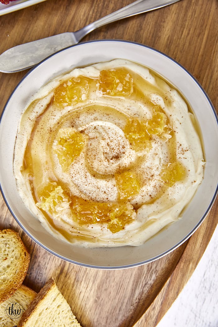 Just 3 ingredients are needed to make this easy & incredibly delicious recipe. From bagels to desserts, fruit to crostini, this is truly irresistible! Deliciously Easy 3-Ingredient Vanilla Honey Whipped Ricotta, sweetened ricotta, ricotta spread, dessert ricotta, uses for leftover ricotta, bagel spread, crostini spread, cheesy dip, fruit dip