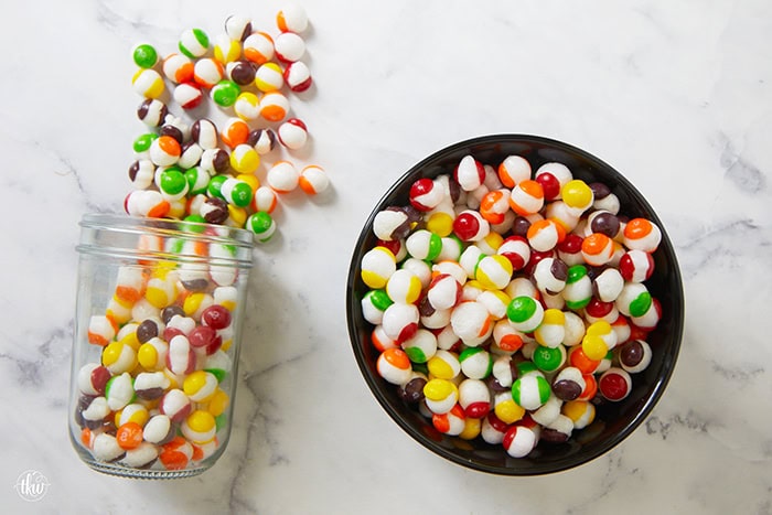 Taking those delicious soft and chewy fruity candies and transforming them into the most addictive crunchy, light, and airy bites of rainbow deliciousness!